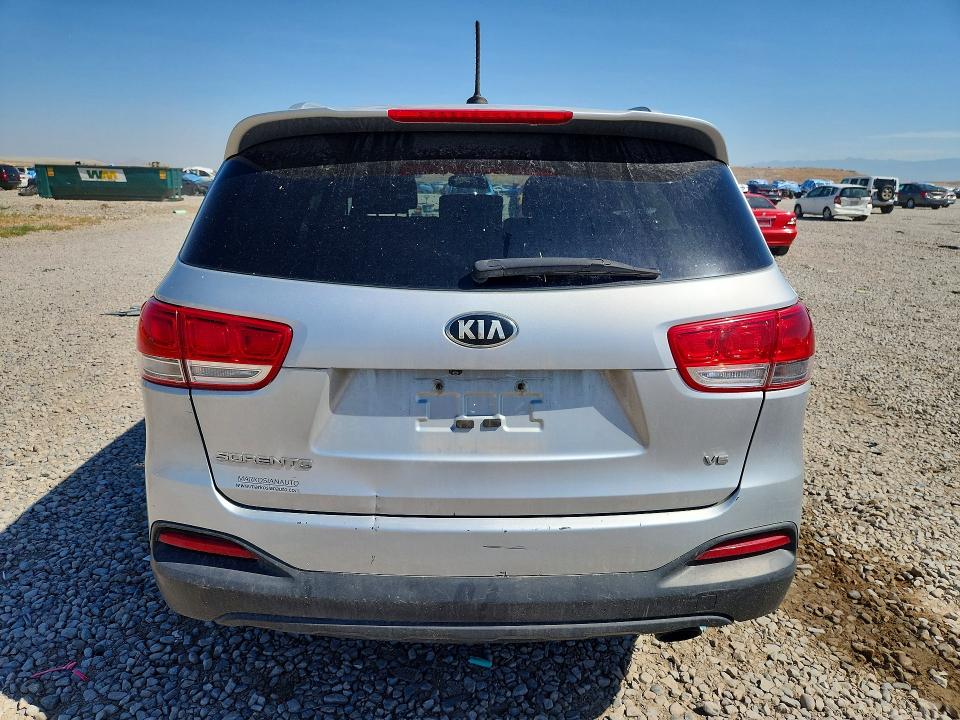 Photo 6 from auction – 2017 KIA SORENTO with VIN 5XYPGDA5XHG233272