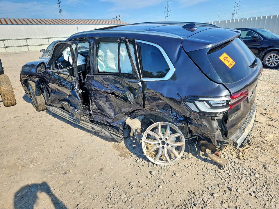 Zdjęcie 2 z aukcji – 2023 BMW X5 z VIN 5UXTA6C08P9P28324