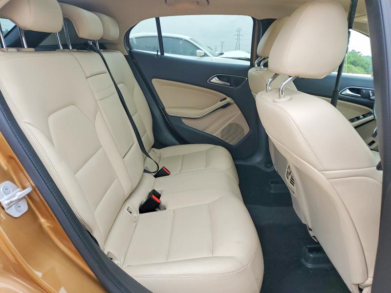 Photo 11 from auction – 2018 MERCEDES-BENZ GLA with VIN WDCTG4GB4JJ455124