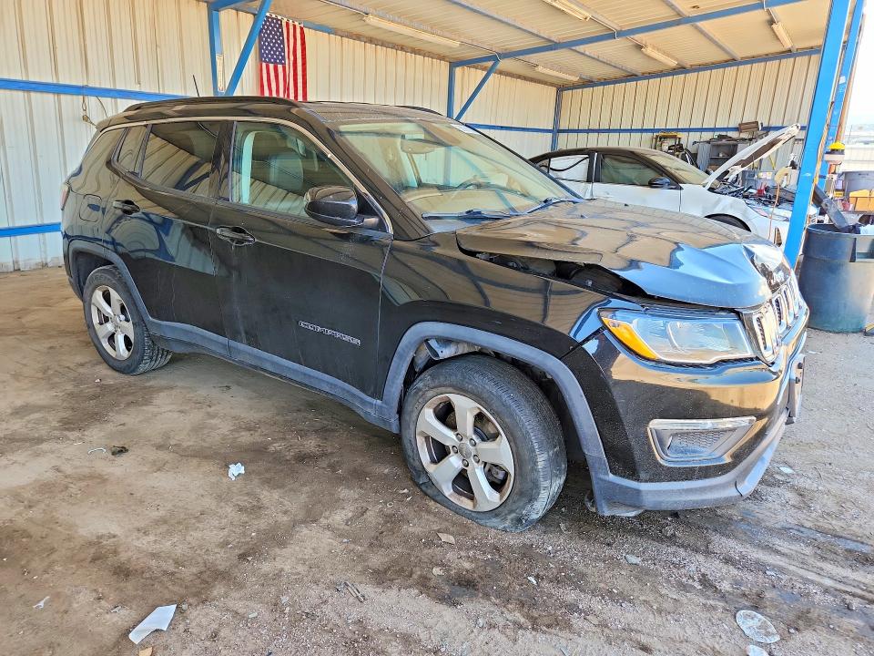 Photo 4 from auction – 2019 JEEP COMPASS with VIN 3C4NJDBB9KT737079