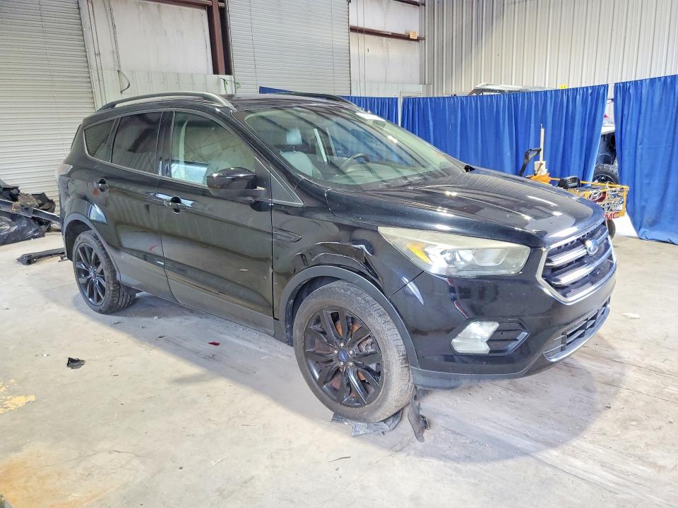 Photo 4 from auction – 2017 FORD ESCAPE with VIN 1FMCU0GD3HUA02951