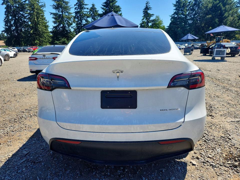 Photo 6 from auction – 2025 TESLA MODEL Y with VIN 7SAYGAEEXSF299383