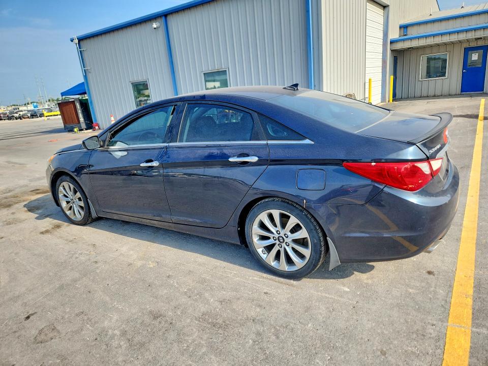 Photo 2 from auction – 2013 HYUNDAI SONATA with VIN 5NPEC4AC8DH788189