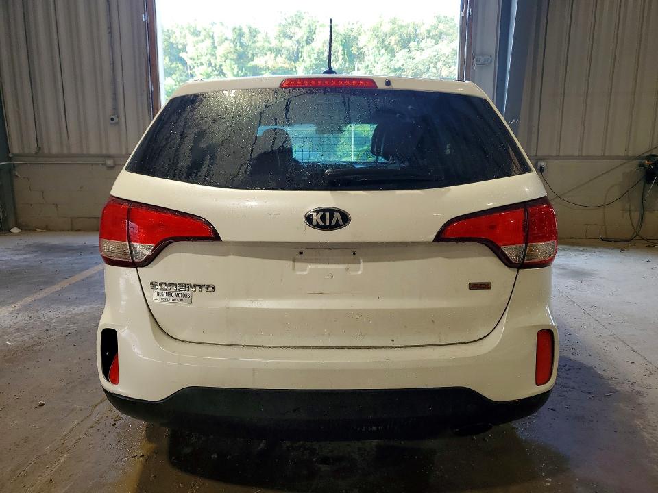 Photo 6 from auction – 2014 KIA SORENTO with VIN 5XYKTCA63EG457598