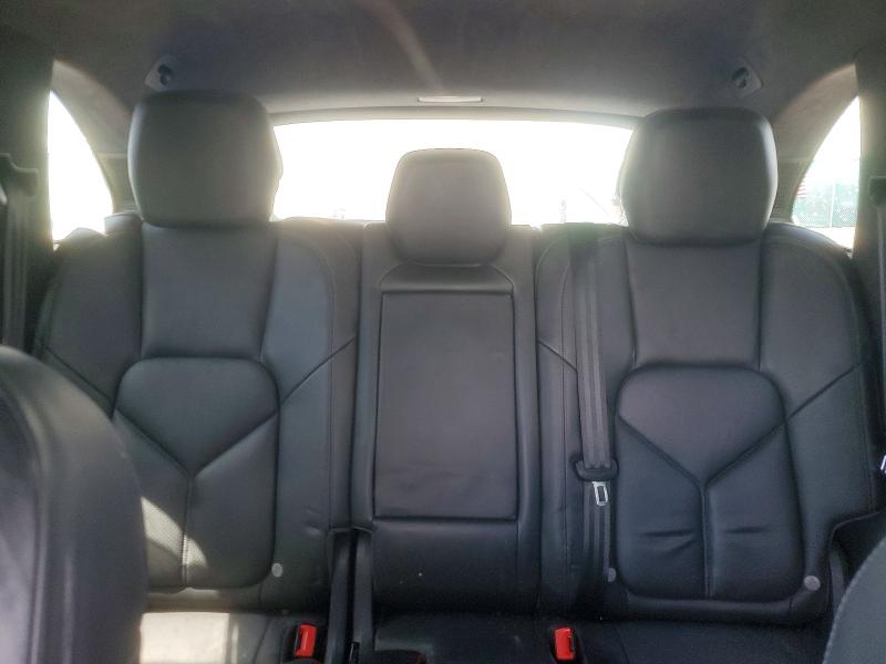 Photo 10 from auction – 2011 PORSCHE CAYENNE with VIN WP1AC2A21BLA82036