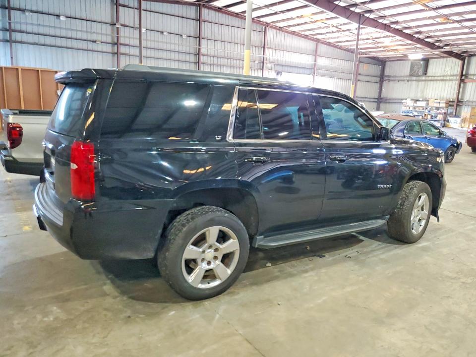 Photo 3 from auction – 2017 CHEVROLET TAHOE with VIN 1GNSCBKC8HR318143
