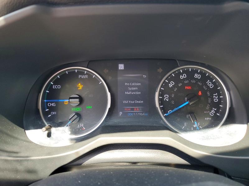 Photo 9 from auction – 2019 TOYOTA RAV4 with VIN JTMMWRFV4KD011568