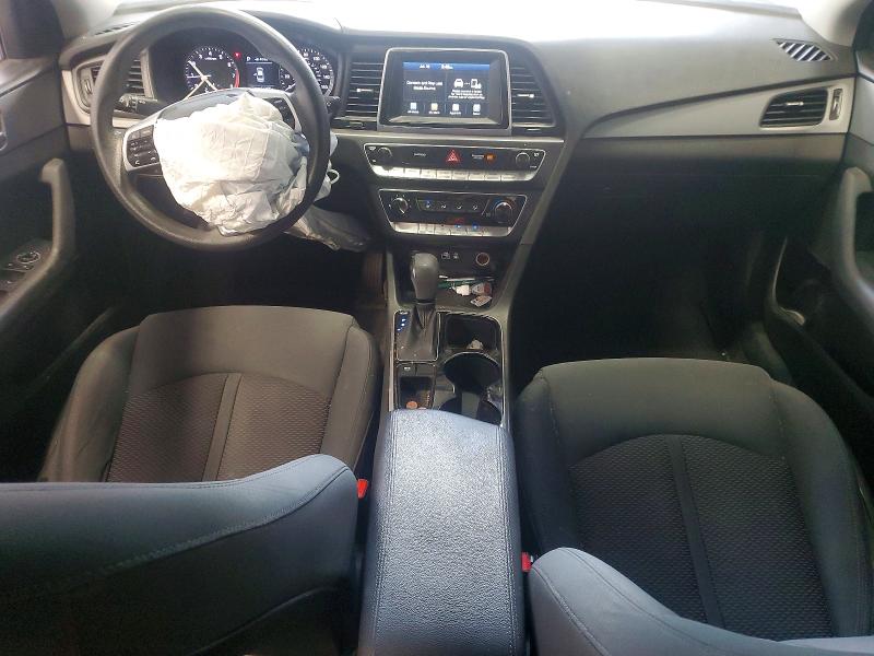 Photo 8 from auction – 2019 HYUNDAI SONATA with VIN 5NPE24AF0KH737022