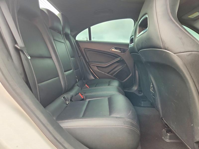 Photo 10 from auction – 2019 MERCEDES-BENZ CLA with VIN WDDSJ4GB4KN699729