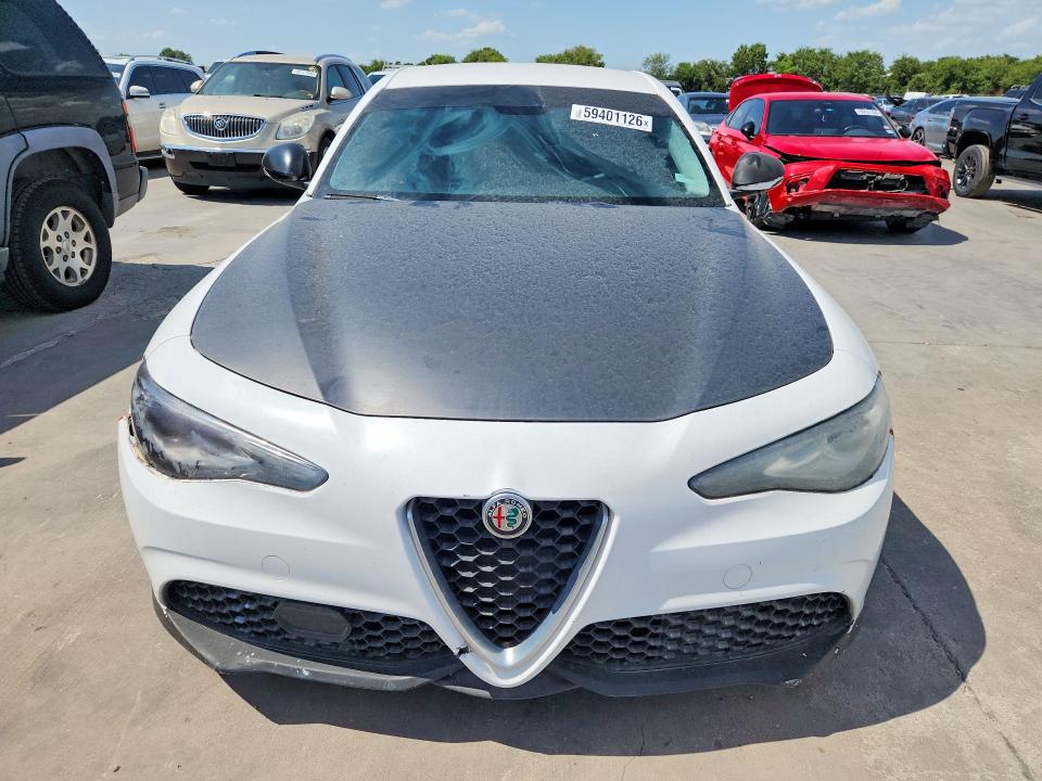 Foto 5 de la subasta – 2018 ALFA ROMEO GIULIA con VIN ZARFAEBN8J7566032