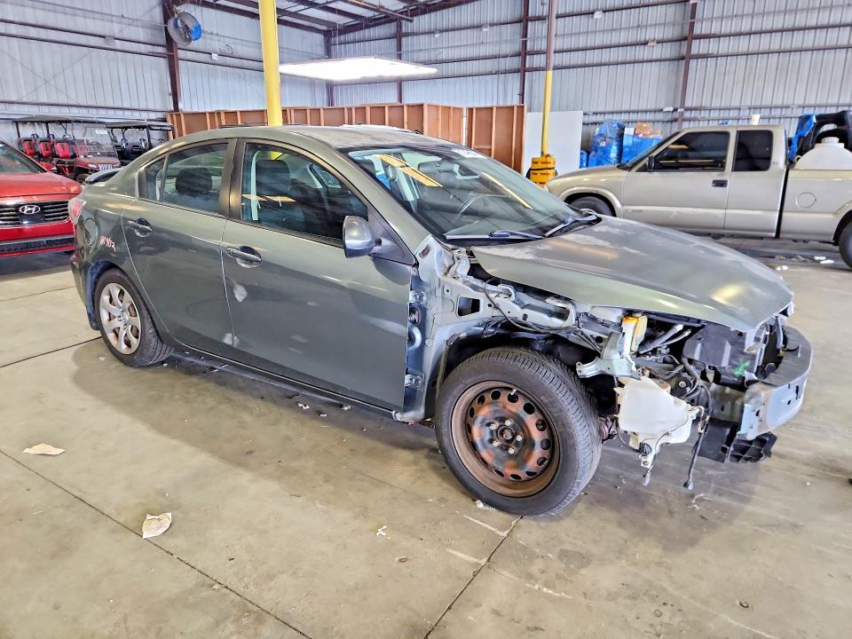 Photo 4 from auction – 2012 MAZDA 3 with VIN JM1BL1UF9C1505120