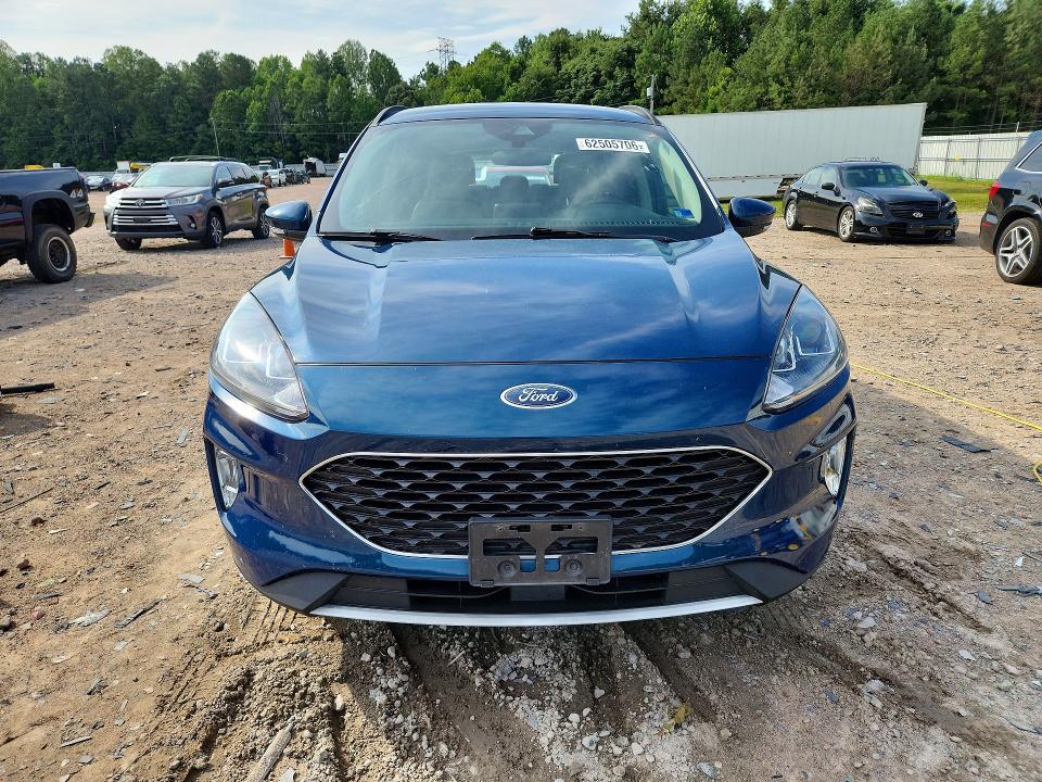Photo 5 from auction – 2020 FORD ESCAPE with VIN 1FMCU9H94LUB28890
