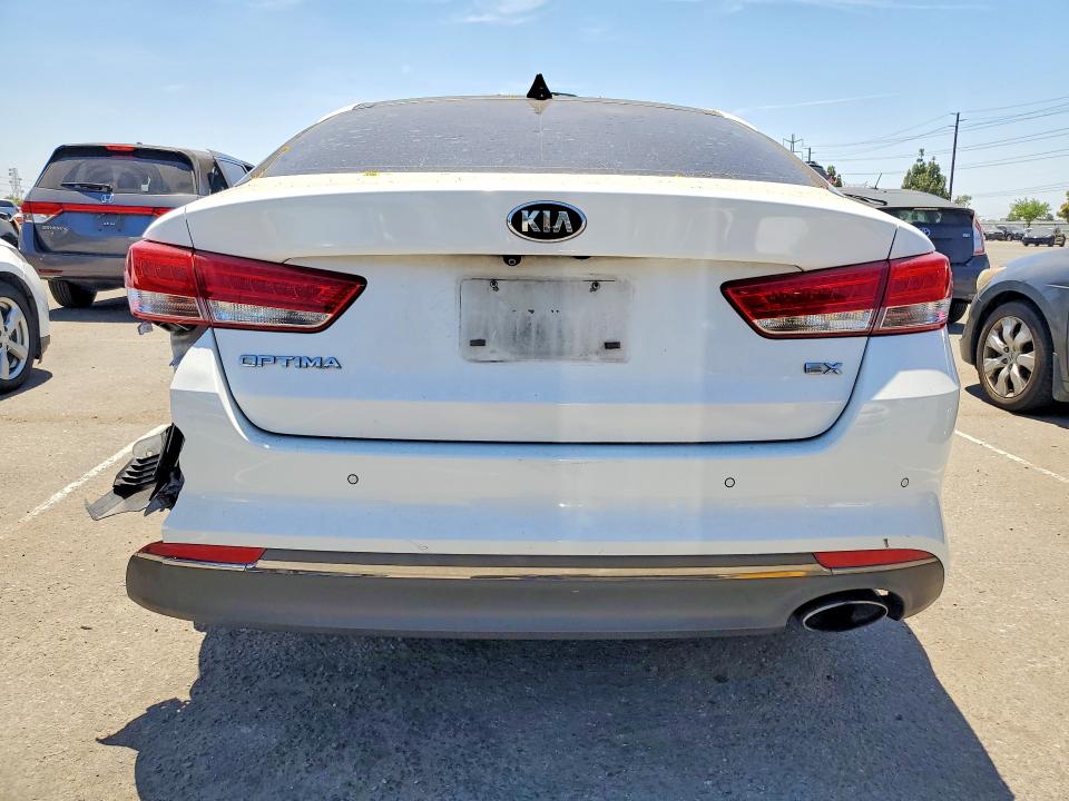 Photo 6 from auction – 2016 KIA OPTIMA with VIN 5XXGU4L36GG067498