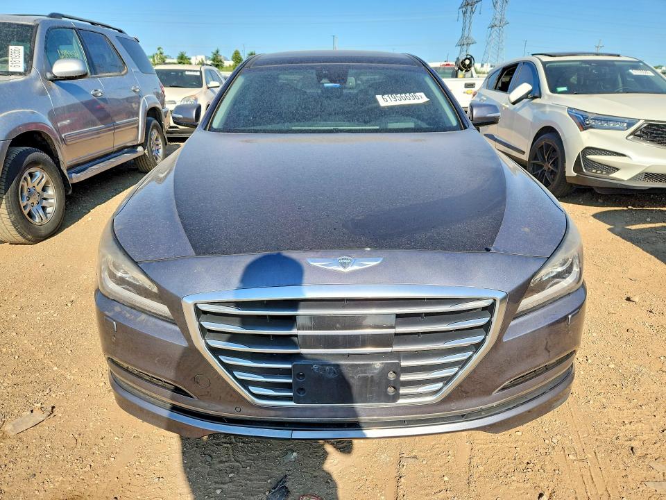Photo 5 from auction – 2015 HYUNDAI GENESIS with VIN KMHGN4JE6FU094612