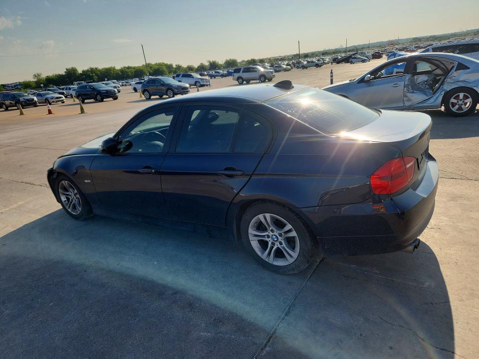 Снимка 2 от търг – 2008 BMW 328 с VIN WBAVA37578NL57273