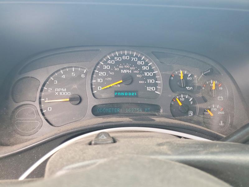 Photo 9 from auction – 2004 CHEVROLET SILVERADO with VIN 2GCEC19V741188141