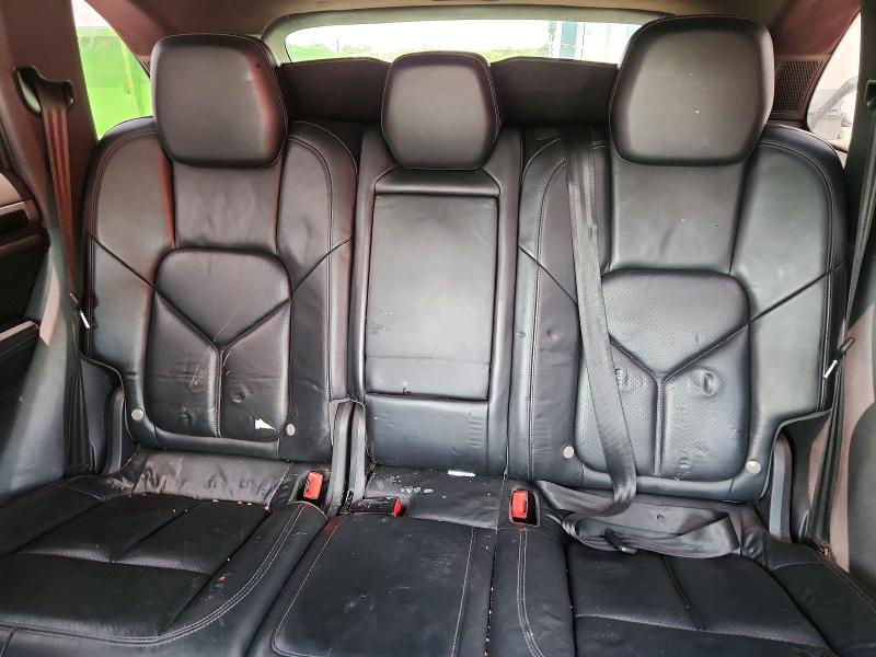 Photo 10 from auction – 2013 PORSCHE CAYENNE with VIN WP1AB2A22DLA80611