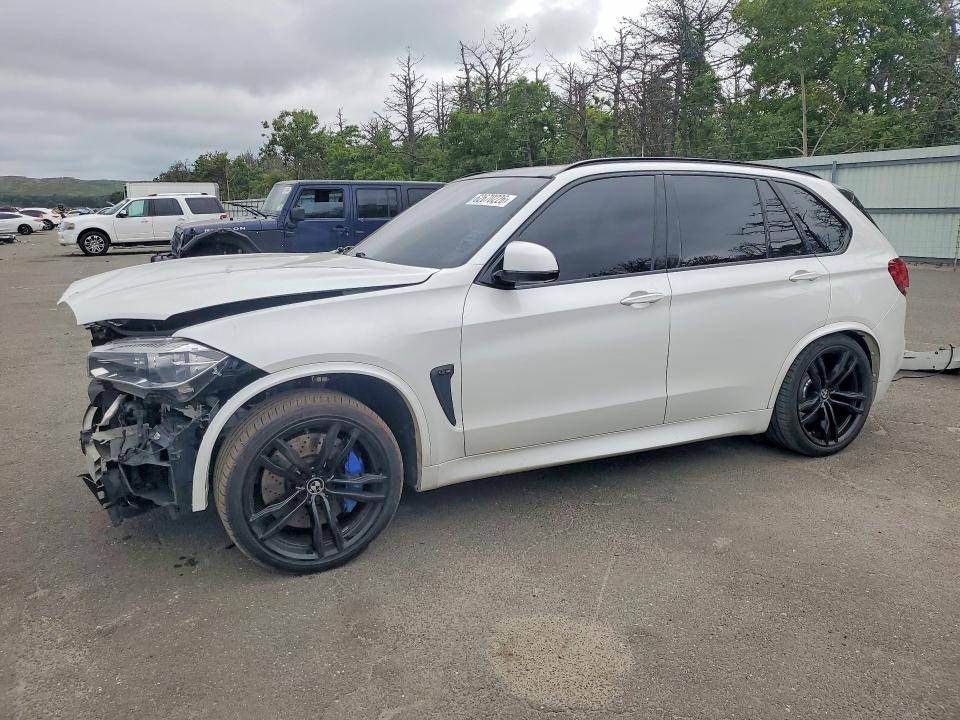 BMW X5 2017 with VIN 5YMKT6C3XH0U39153 - Photo from auction