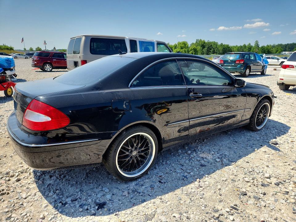 Photo 3 from auction – 2007 MERCEDES-BENZ CLK with VIN WDBTJ56H07F211287
