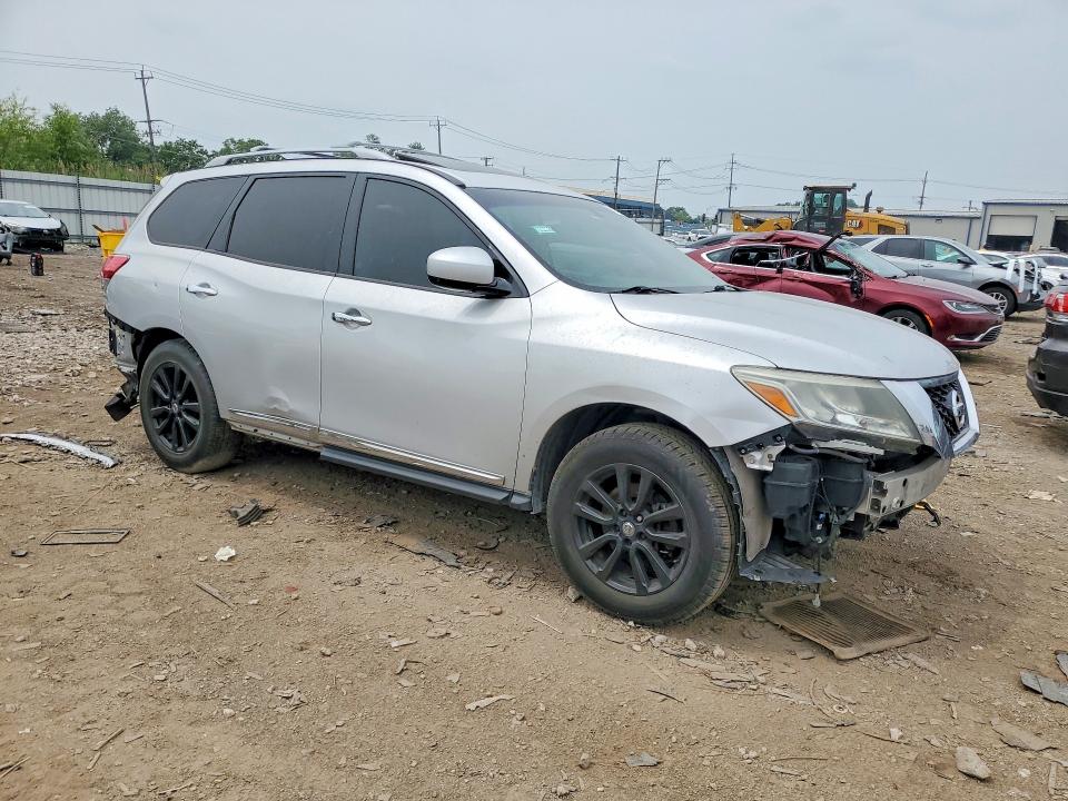 Photo 4 from auction – 2013 NISSAN PATHFINDER with VIN 5N1AR2MMXDC676717