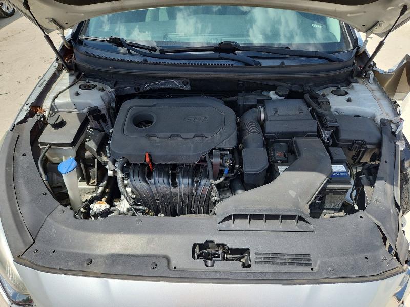 Photo 11 from auction – 2018 HYUNDAI SONATA with VIN 5NPE24AF3JH701193