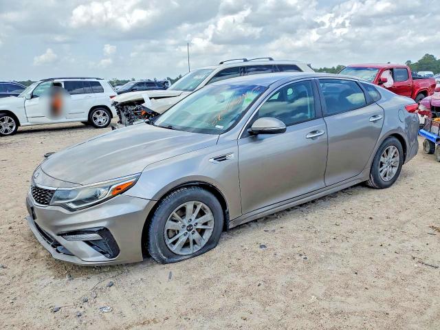 KIA OPTIMA 2018 with VIN 5XXGT4L38JG182792 - Photo from auction
