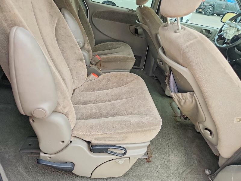 Photo 11 from auction – 2001 DODGE GRAND CARAVAN with VIN 2B8GP54L81R411760