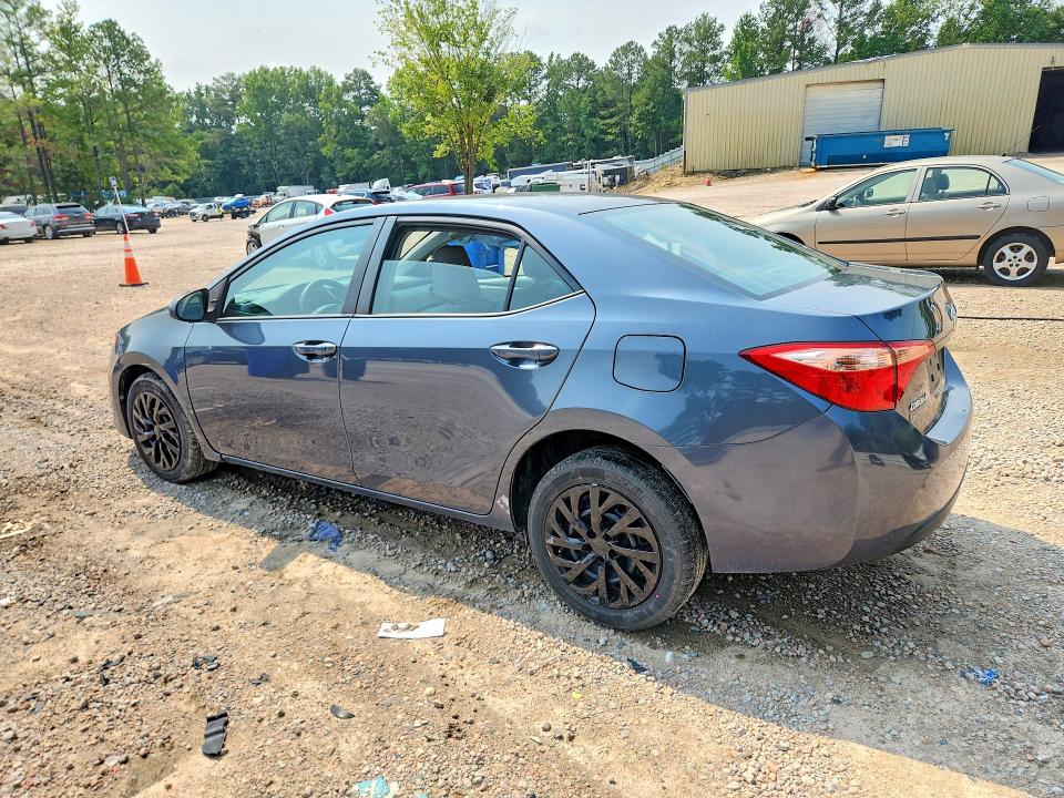 Zdjęcie 2 z aukcji – 2017 TOYOTA COROLLA z VIN 2T1BURHE5HC935176