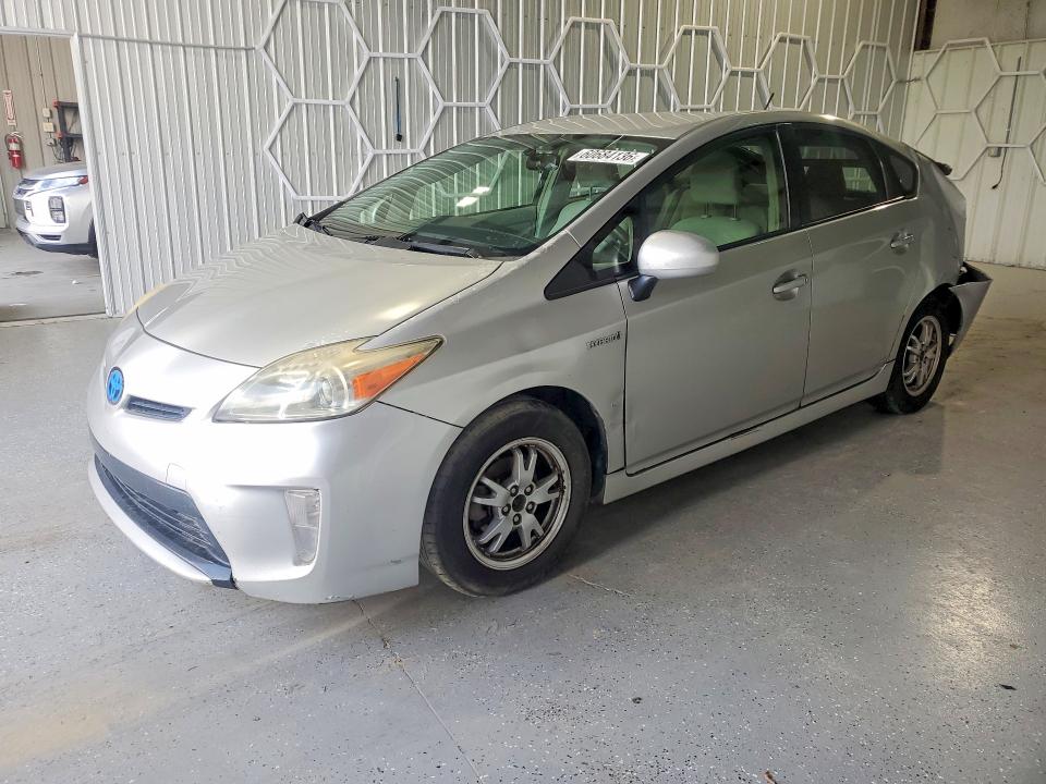 TOYOTA PRIUS 2013 z numerem VIN JTDKN3DU3D0349619 - Zdjęcie z aukcji