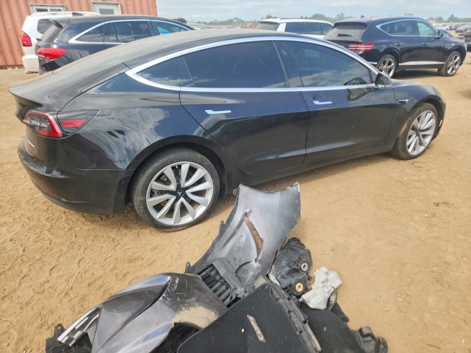 Photo 3 from auction – 2018 TESLA MODEL 3 with VIN 5YJ3E1EBXJF076908