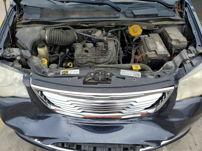 Photo 12 from auction – 2014 CHRYSLER TOWN & COUNTRY with VIN 2C4RC1BG6ER435519