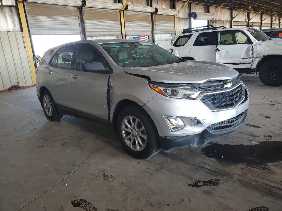 Photo 4 from auction – 2019 CHEVROLET EQUINOX with VIN 3GNAXHEV2KS611086