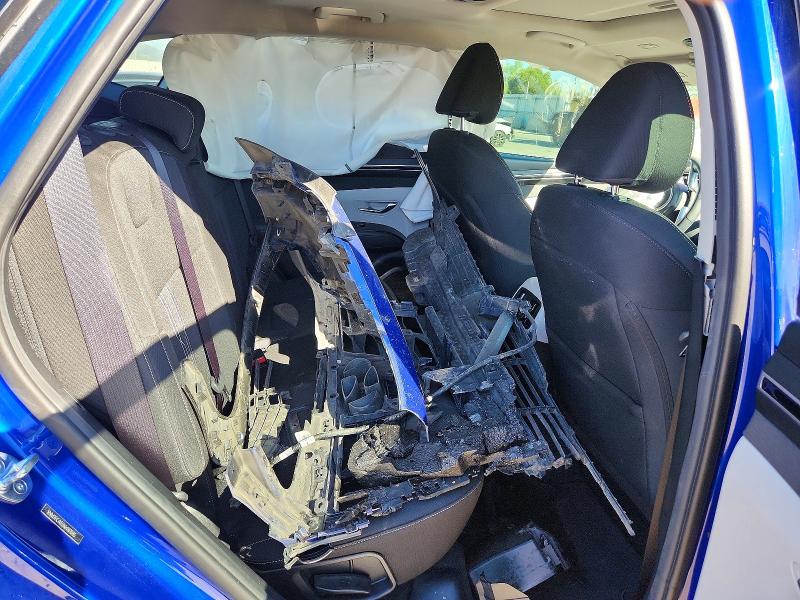 Photo 11 from auction – 2022 HYUNDAI TUCSON with VIN 5NMJFCAE0NH107085