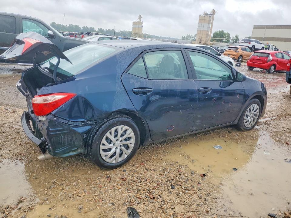 Photo 3 from auction – 2019 TOYOTA COROLLA with VIN 5YFBURHE4KP901513