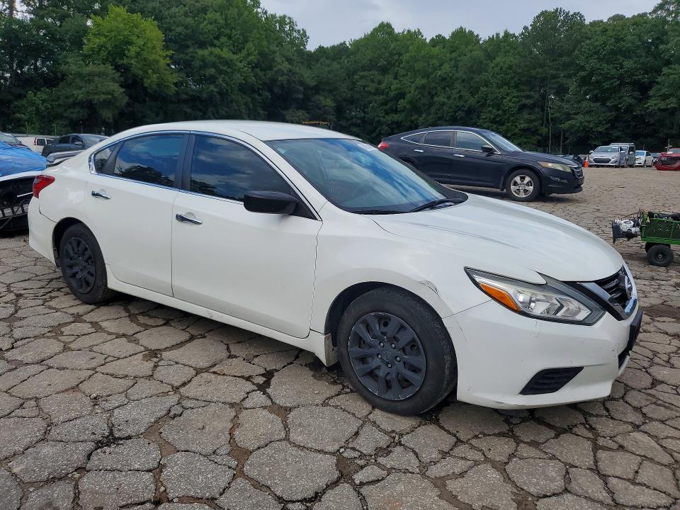 Photo 4 from auction – 2017 NISSAN ALTIMA with VIN 1N4AL3AP3HN336481
