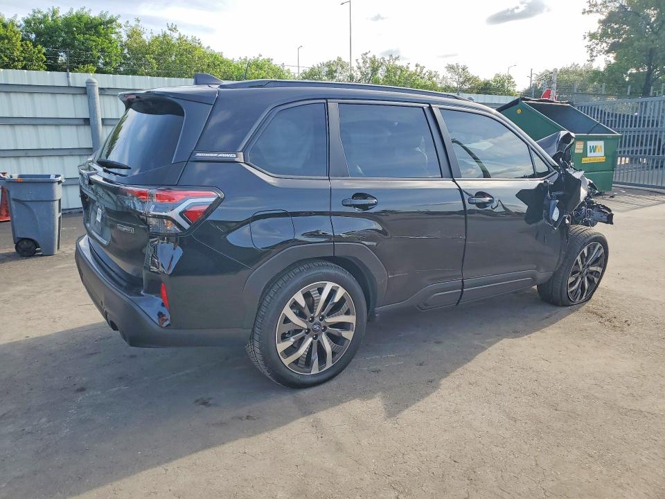 Photo 3 from auction – 2025 SUBARU FORESTER with VIN JF2SLSTD5SH454129