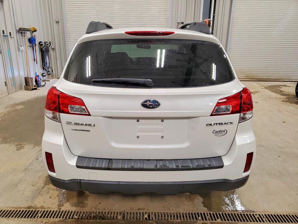 Photo 6 from auction – 2013 SUBARU OUTBACK with VIN 4S4BRCCC1D3274488