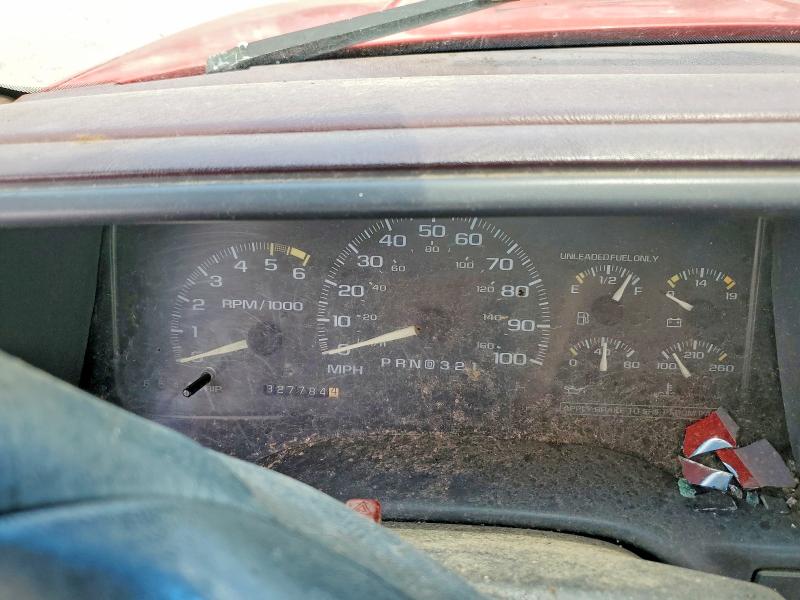 Photo 9 from auction – 1996 CHEVROLET GMT-400 with VIN 1GCEC14WXTZ137013