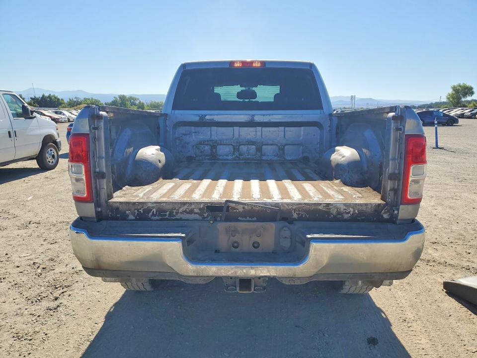 Photo 6 from auction – 2022 RAM 2500 with VIN 3C6UR5CJ4NG370659