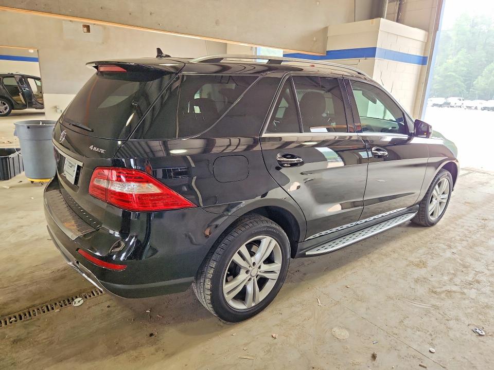 Photo 3 from auction – 2014 MERCEDES-BENZ ML with VIN 4JGDA5HB6EA389774