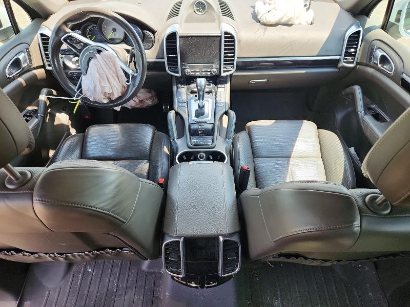 Photo 8 from auction – 2017 PORSCHE CAYENNE with VIN WP1AE2A2XHLA76075