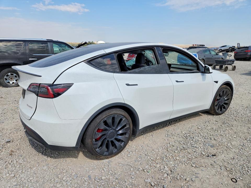 Photo 3 from auction – 2022 TESLA MODEL Y with VIN 7SAYGDEFXNF461530