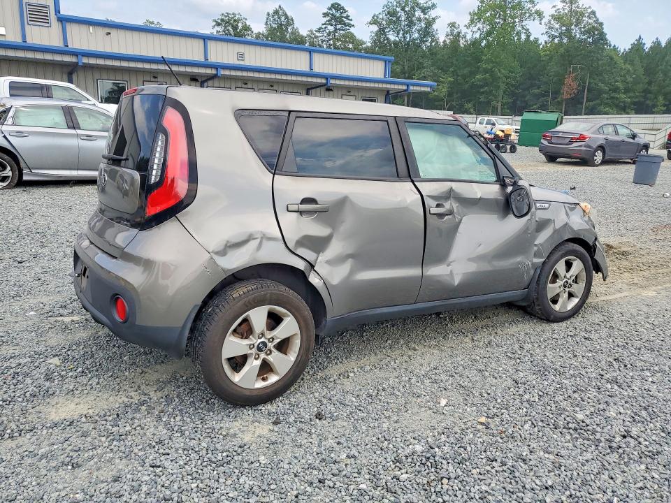 Photo 3 from auction – 2017 KIA SOUL with VIN KNDJN2A24H7490396