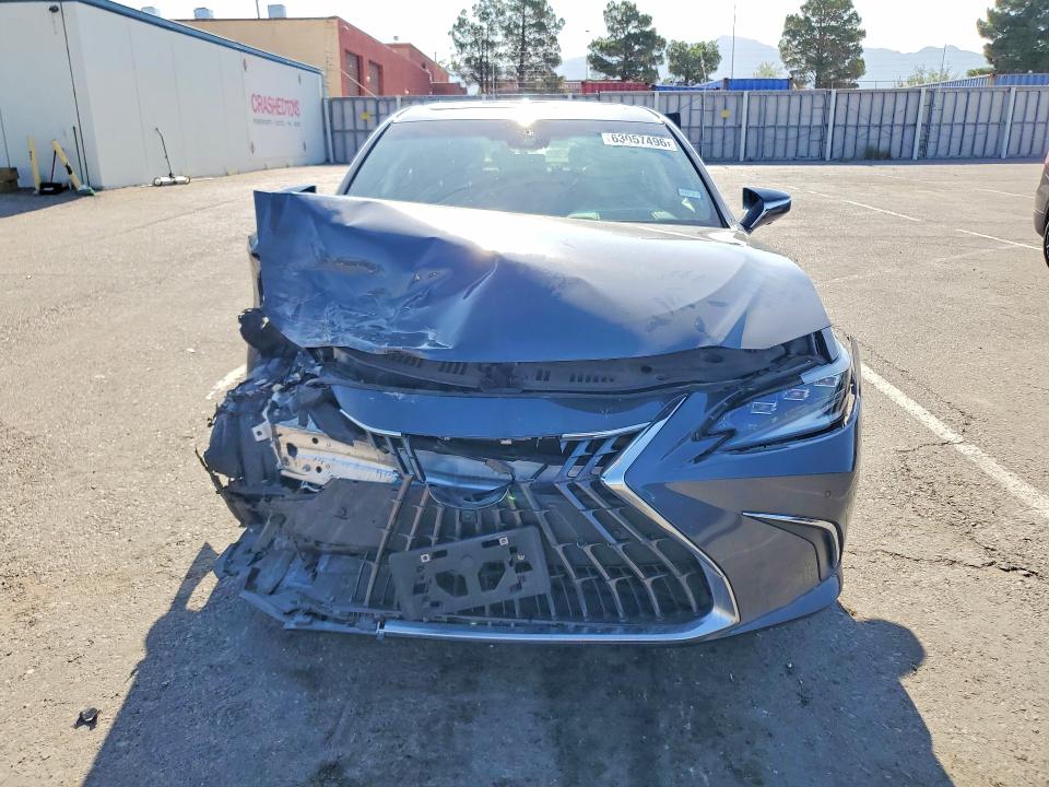 صورة رقم 5 من المزاد - 2025 LEXUS ES 300H مع VIN 58AFA1C10SU072530
