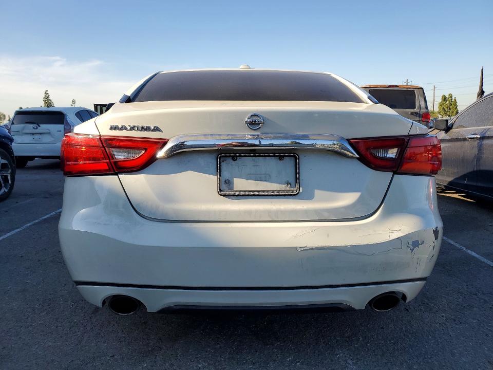Photo 6 from auction – 2017 NISSAN MAXIMA with VIN 1N4AA6AP3HC439452