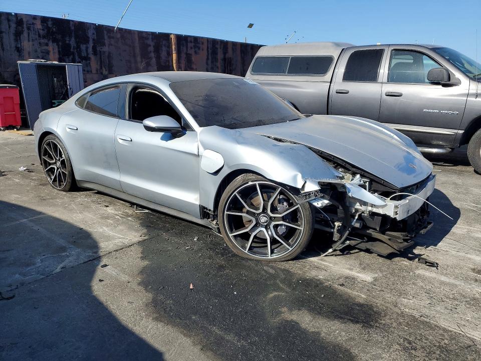 Photo 4 from auction – 2024 PORSCHE TAYCAN with VIN WP0AA2Y19RSA12727