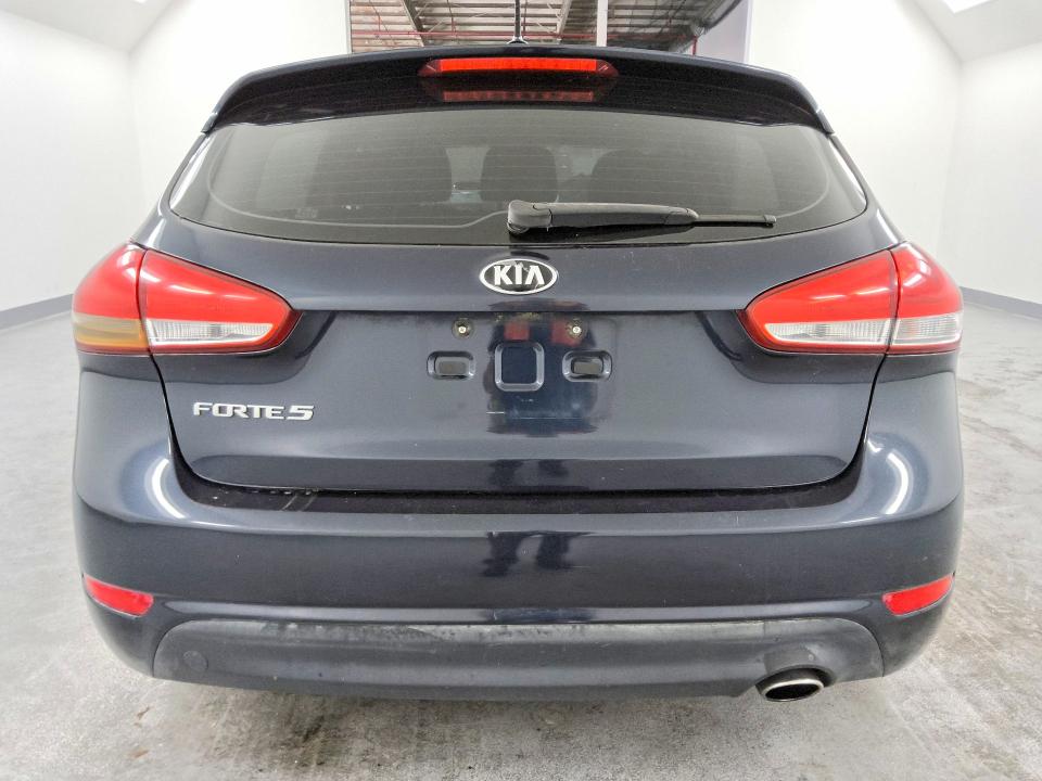 Photo 6 from auction – 2017 KIA FORTE with VIN KNAFK5A87H5725516
