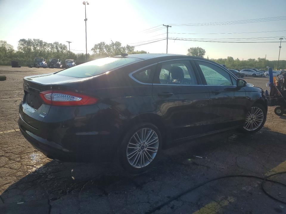 Photo 3 from auction – 2014 FORD FUSION with VIN 3FA6P0HD6ER254189