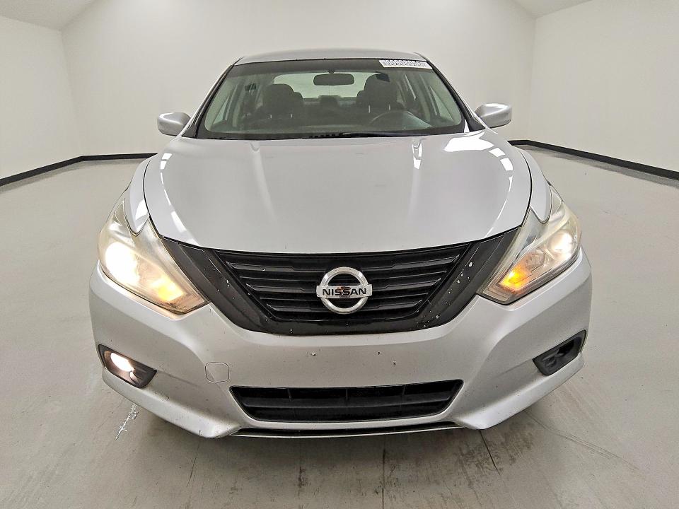 Photo 5 from auction – 2018 NISSAN ALTIMA with VIN 1N4AL3AP5JC124621