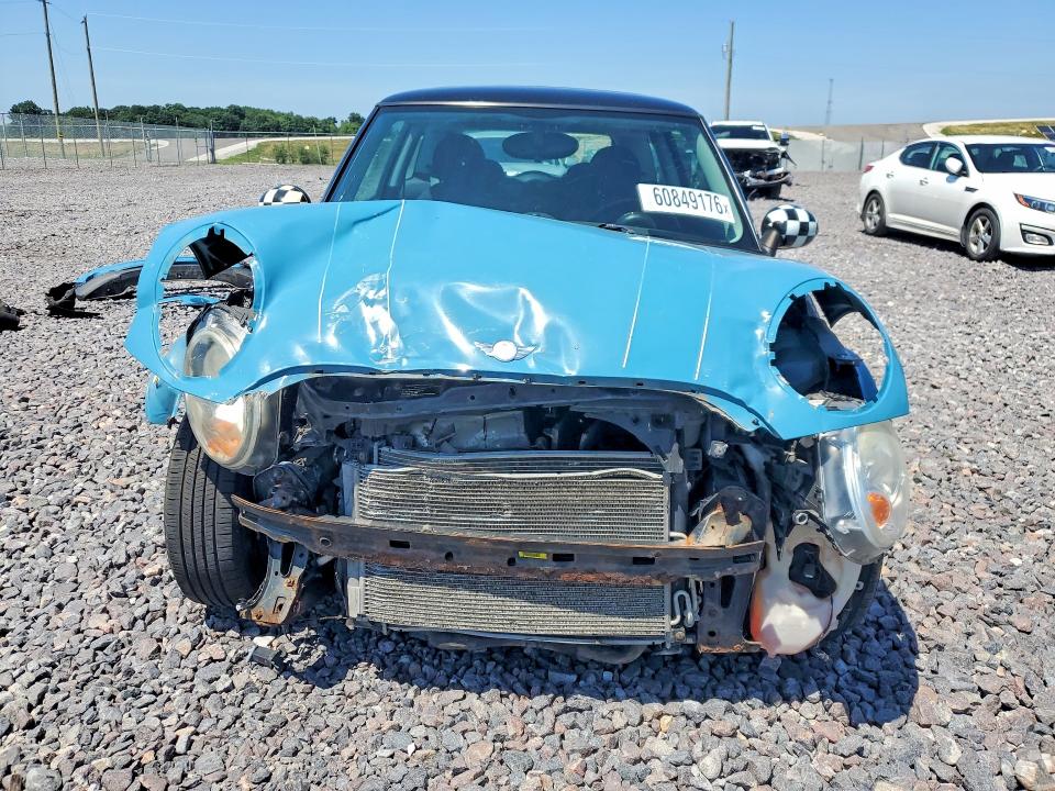 Photo 5 from auction – 2008 MINI COOPER with VIN WMWMF33528TT61424